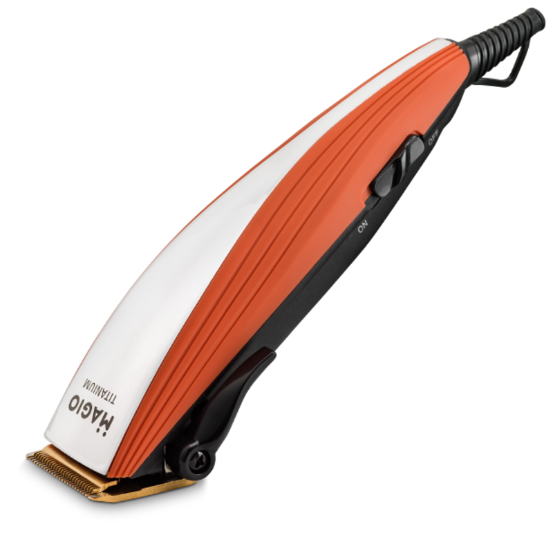 Машинка для стрижки волос 15Вт 4 насадки титановое покрытие лезвия "MAGIO" МG-596