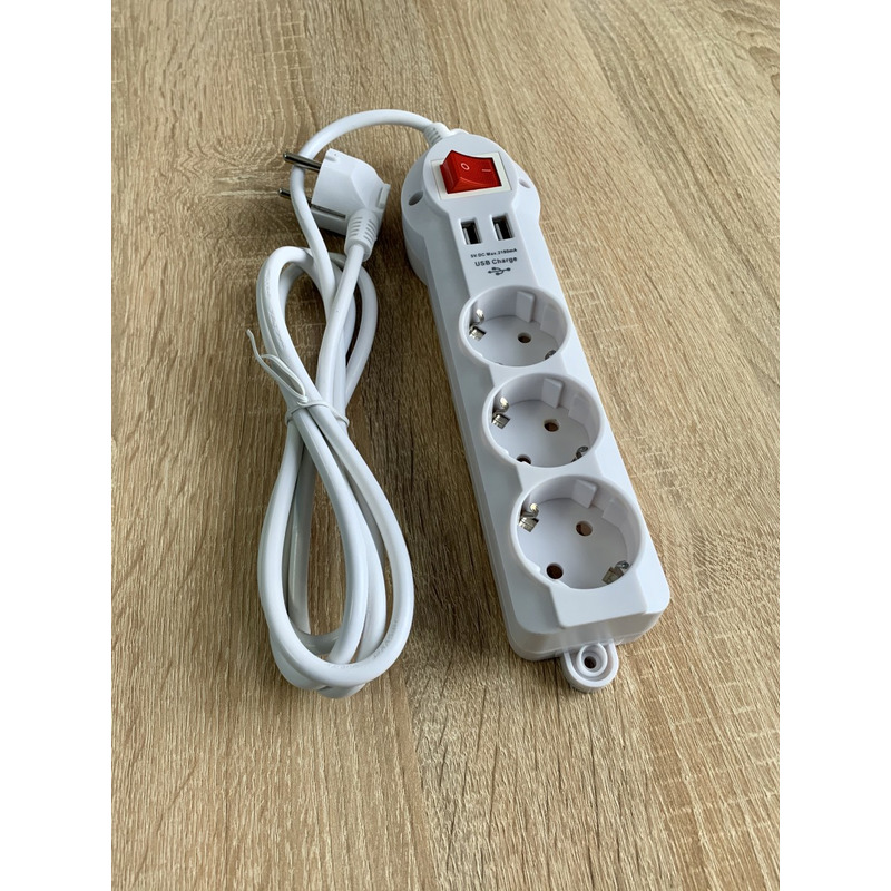 Удлинитель 3 гн. 2м с 2*USB (2100mA) с/з 3x0.75mm макс 2500W с кнопкой "LEMANSO" LMK71004