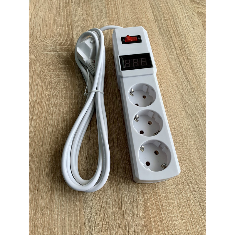 Подовжувач 3 гн. 3м цифр. вольтметр, с/з 3x0.75mm макс 2500W з кнопкою "LEMANSO" LMK71005