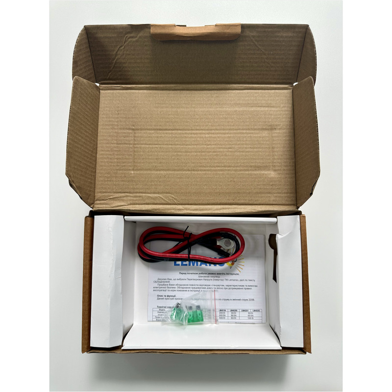 Инвертор черный 12VDC до 230V AC 500W модифицированная синусоида гарантия 1 год "LEMANSO" LM40201