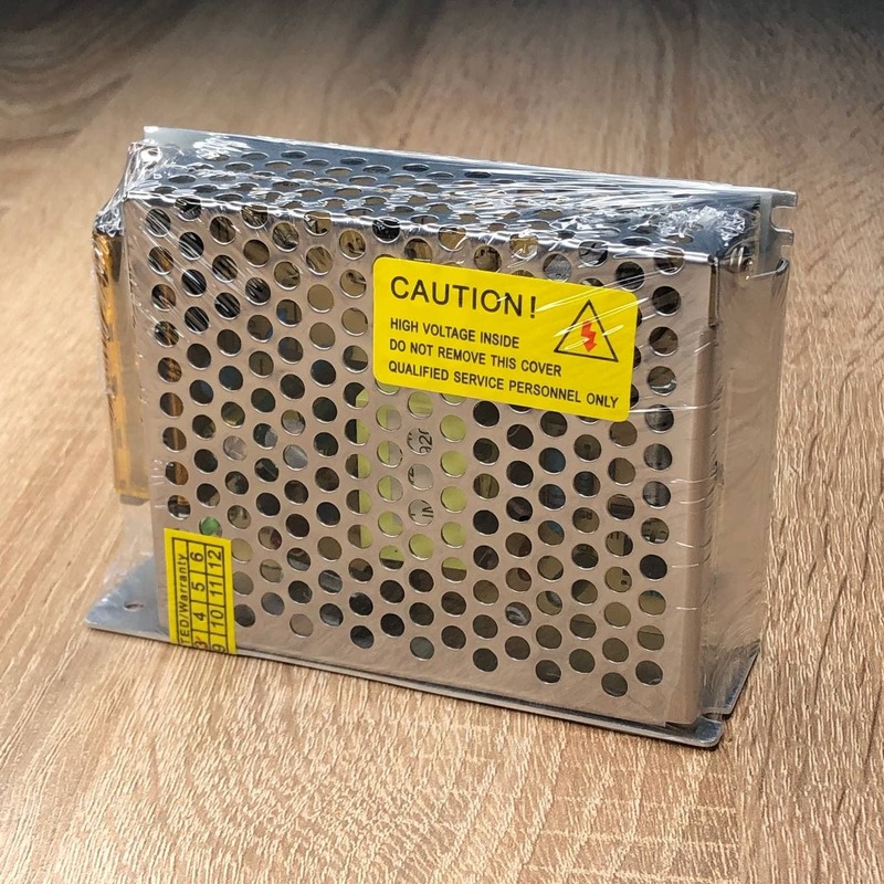 Блок живлення металу для світлодіодної стрічки 100W 12V IP20 115x78x37mm "LEMANSO" LM824