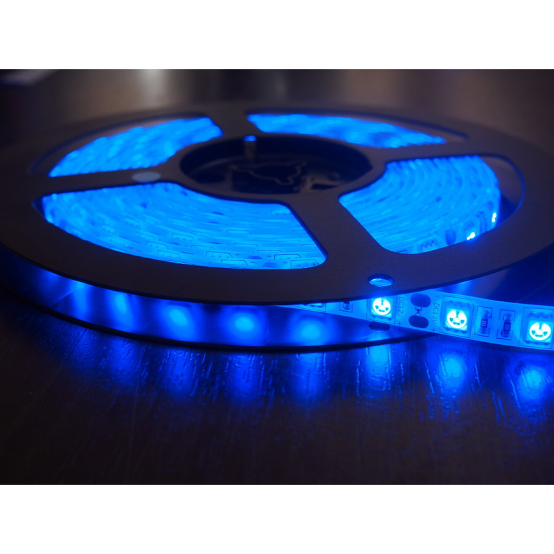 Світлодіодна стрічка 5W 12V 60SMD 2835 IP65 синій "LEMANSO" LM582
