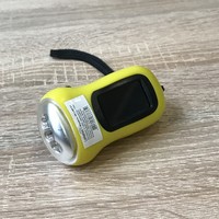 Ліхтарик 3 LED + сонячна батарея жовтий "LEMANSO" LMF37