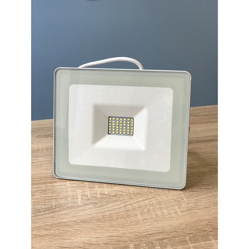 Светодиодный прожектор 30W SMD белый "Q-MAX"