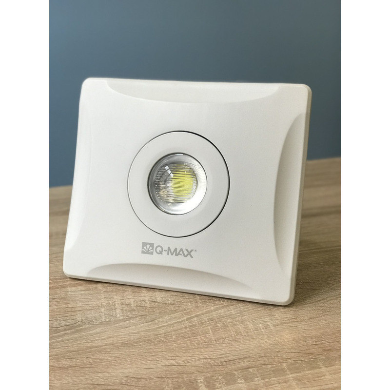 Світлодіодний прожектор з лінзою 50W LENS білий "Q-MAX"