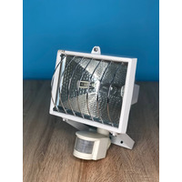 Прожектор галогенный 500W IP44  J118 белый с сенсер "Vito Light"