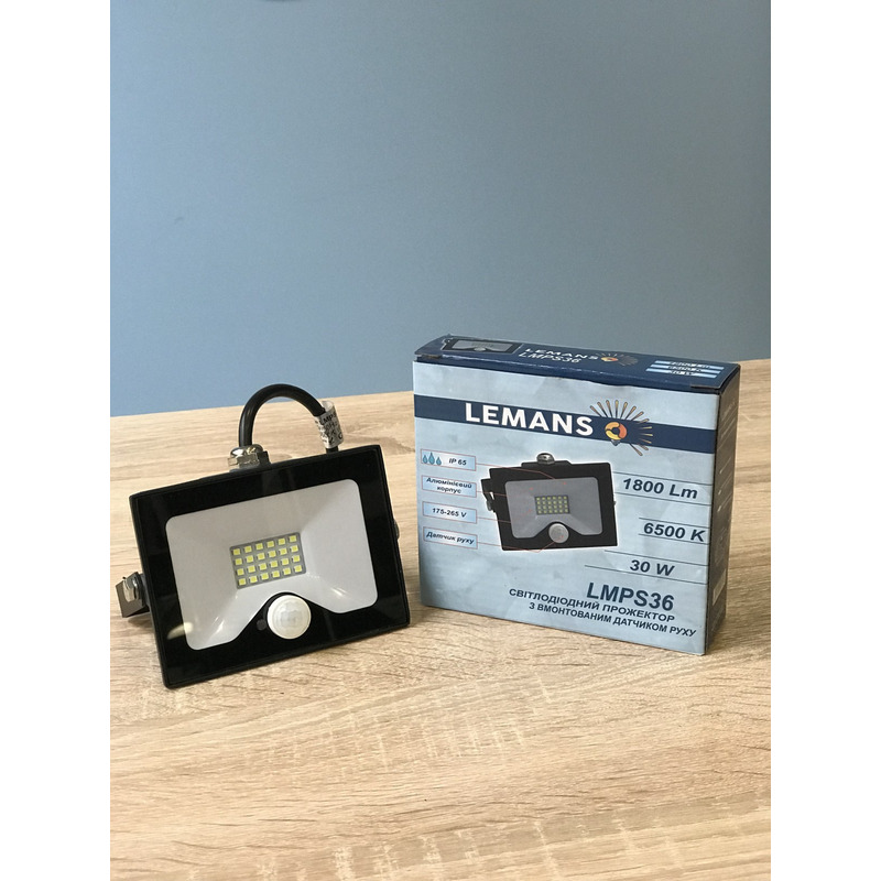 Прожектор светодиодный LED SMD 30w 6500K IP65 1800LM со встроенным датчиком чёрный "LEMANSO" LMPS36