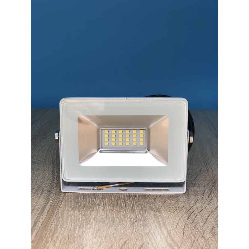Прожектор светодиодный LED SMD 20w 6500K IP65 1360LM белый "LEMANSO" LMP33-20
