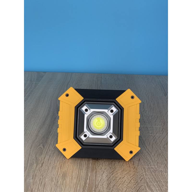 Прожектор LED 20W COB 500LM 6500K IP65 з USB та акумулятор. жовто-чорний "LEMANSO" LMP89