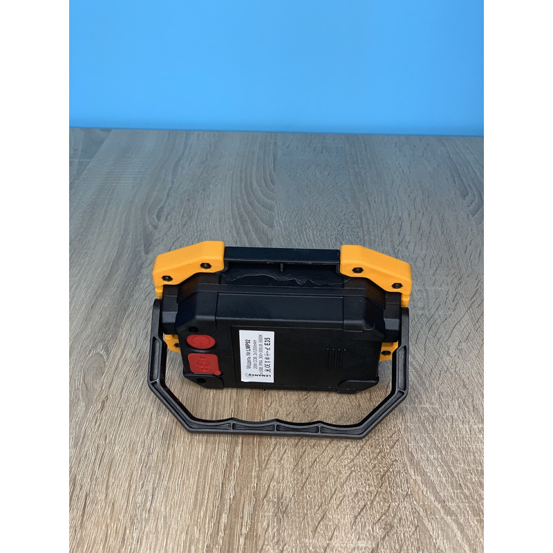 Прожектор LED 20W COB 300LM 6500K IP64 з USB та акумулятор. жовто-чорний "LEMANSO" LMP92